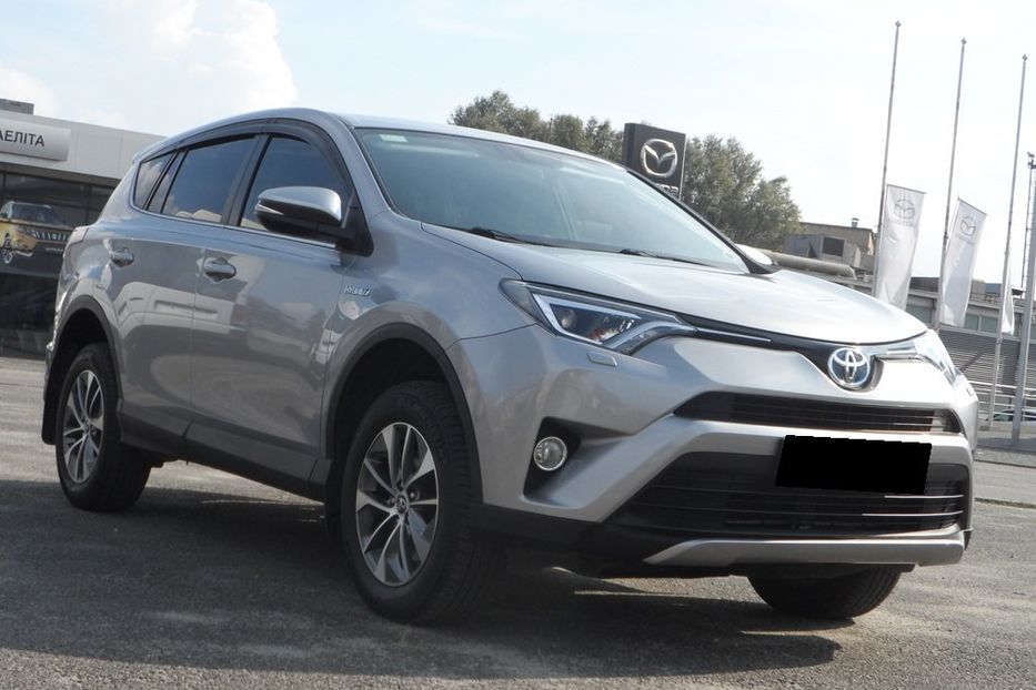 Продам Toyota Rav 4 2016 года в Днепре