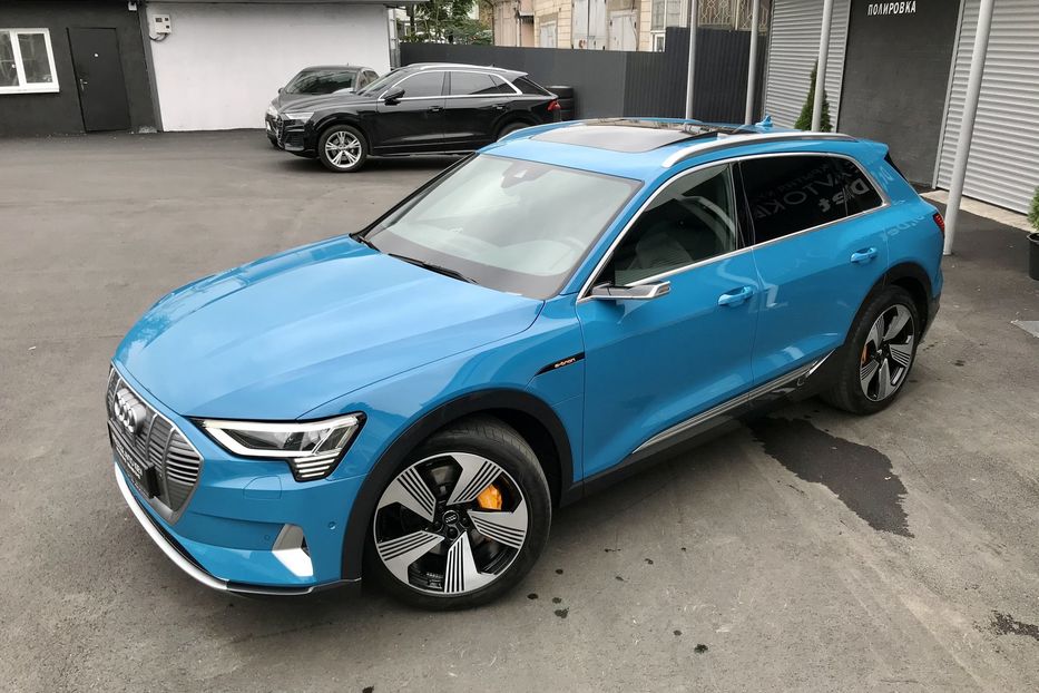 Продам Audi E-Tron 55 quattro Edition One 2019 года в Киеве