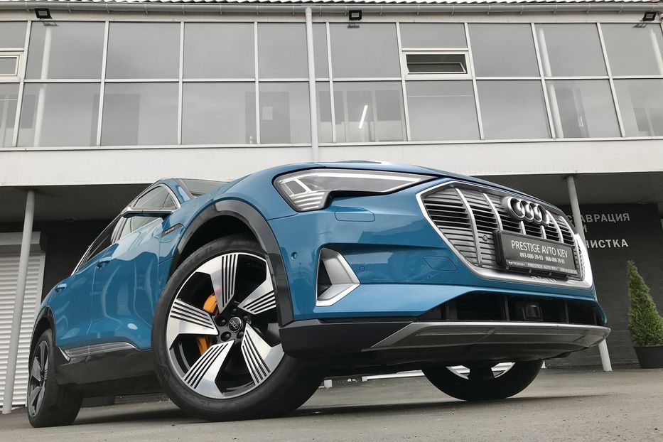 Продам Audi E-Tron 55 quattro Edition One 2019 года в Киеве