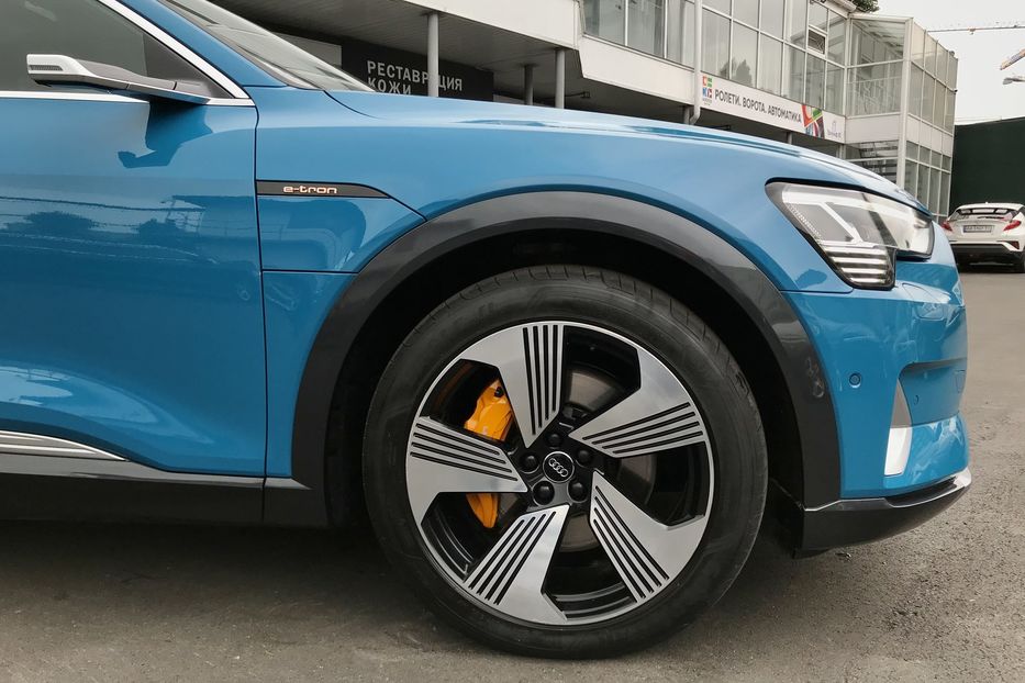 Продам Audi E-Tron 55 quattro Edition One 2019 года в Киеве