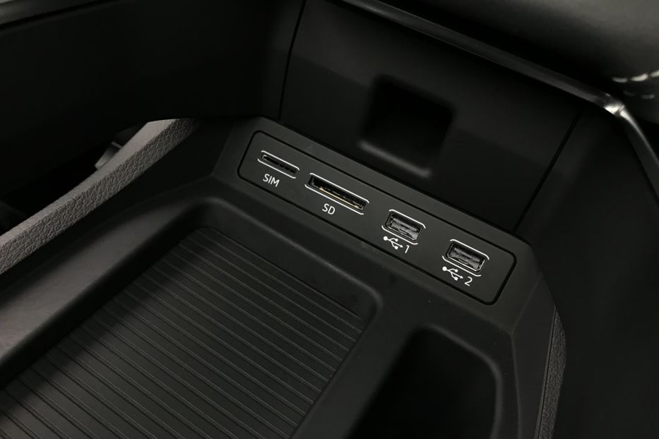 Продам Audi E-Tron 55 quattro Edition One 2019 года в Киеве