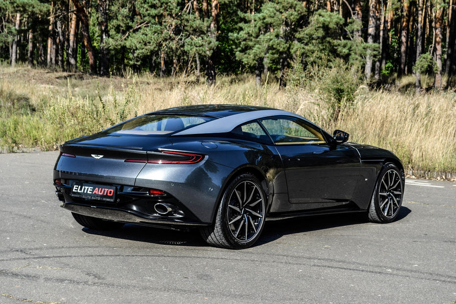 Продам Aston Martin DBS DB 11 Launch Edition 2018 года в Киеве