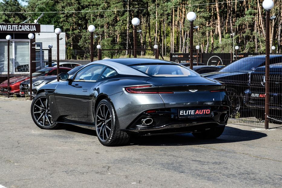 Продам Aston Martin DBS DB 11 Launch Edition 2018 года в Киеве