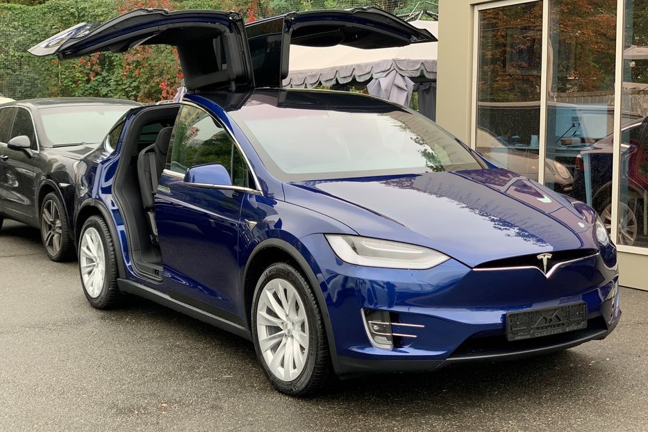 Продам Tesla Model X 100 D Dual Motor 2020 года в Киеве