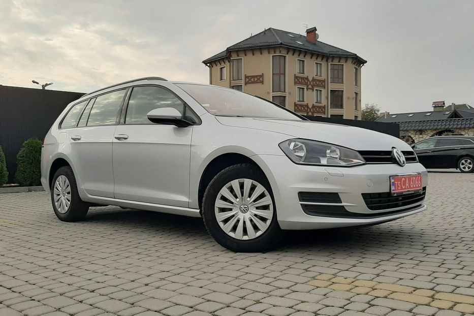 Продам Volkswagen Golf VII Німеччина без підкрасів 2015 года в Львове