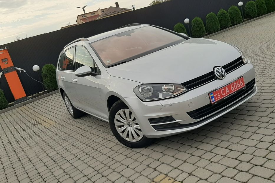 Продам Volkswagen Golf VII Німеччина без підкрасів 2015 года в Львове