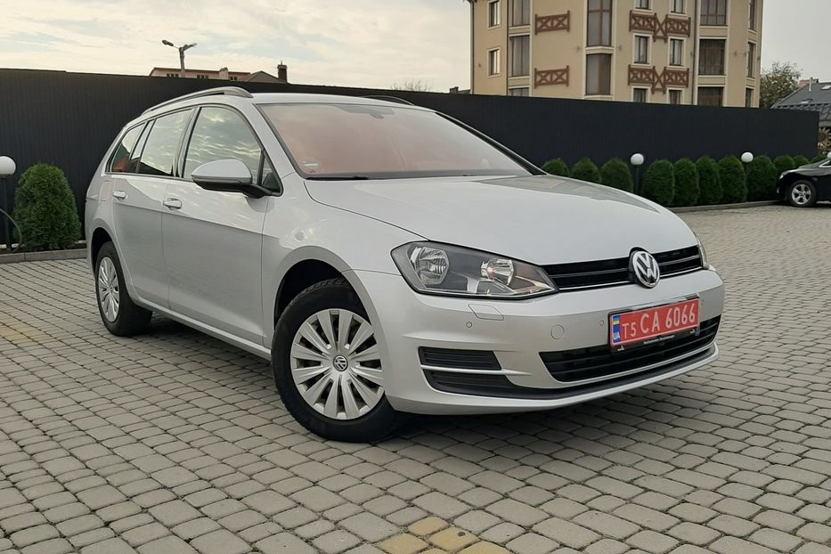 Продам Volkswagen Golf VII Німеччина без підкрасів 2015 года в Львове