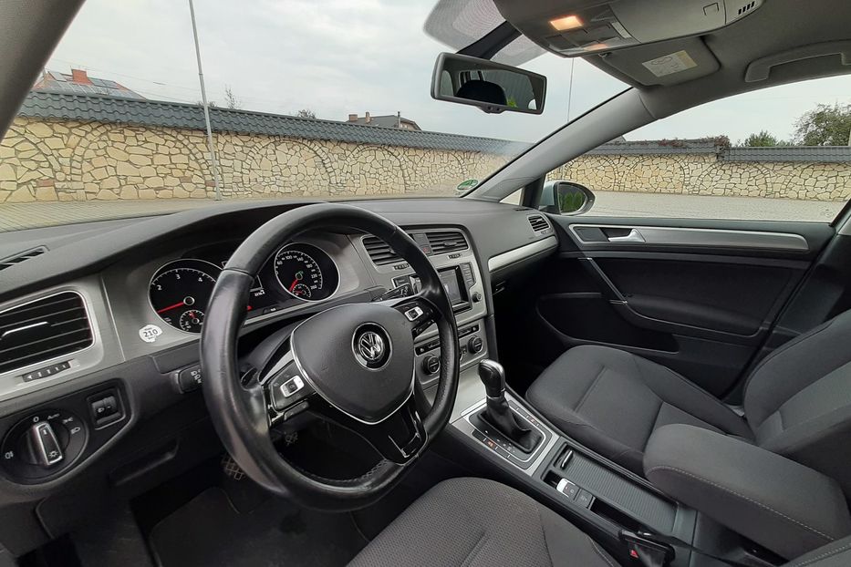 Продам Volkswagen Golf VII Німеччина без підкрасів 2015 года в Львове