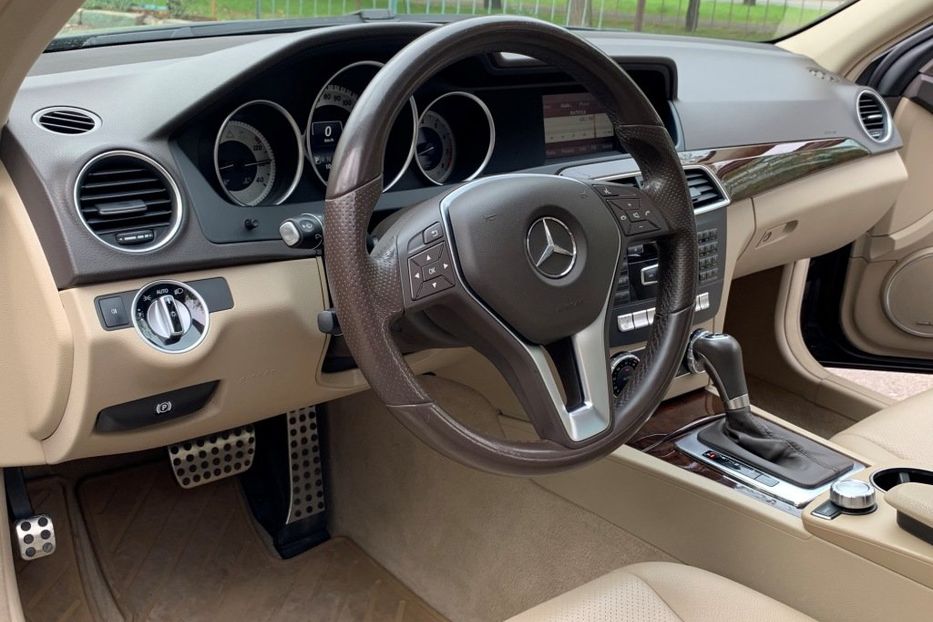 Продам Mercedes-Benz C-Class 250 2014 года в Николаеве