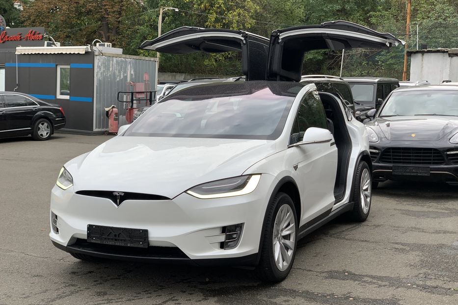 Продам Tesla Model X 100 D Dual Motor 2020 года в Киеве