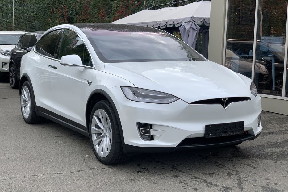 Продам Tesla Model X 100 D Dual Motor 2020 года в Киеве