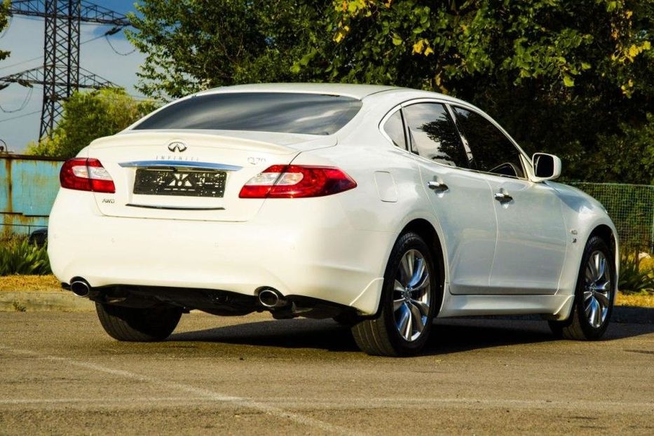 Продам Infiniti Q70 2013 года в Днепре