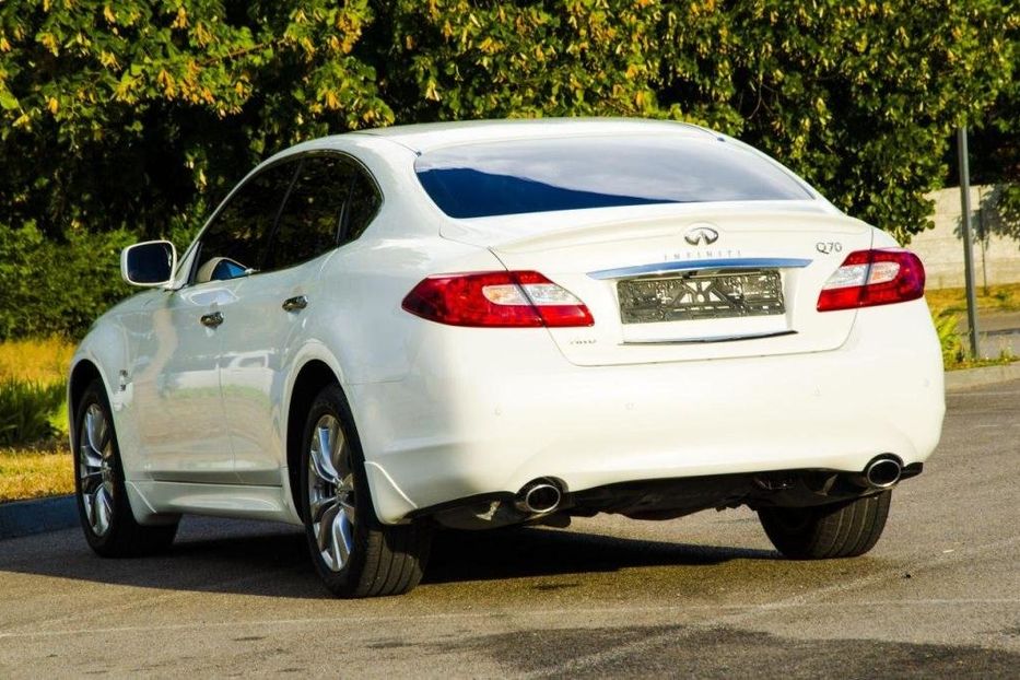 Продам Infiniti Q70 2013 года в Днепре