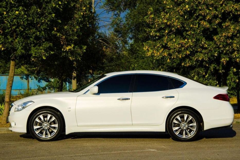 Продам Infiniti Q70 2013 года в Днепре