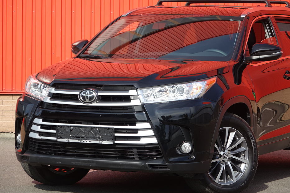 Продам Toyota Highlander XLE AWD 2020 года в Одессе