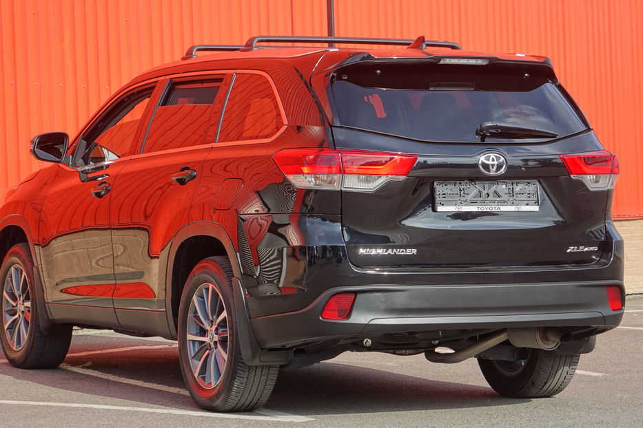 Продам Toyota Highlander XLE AWD 2020 года в Одессе