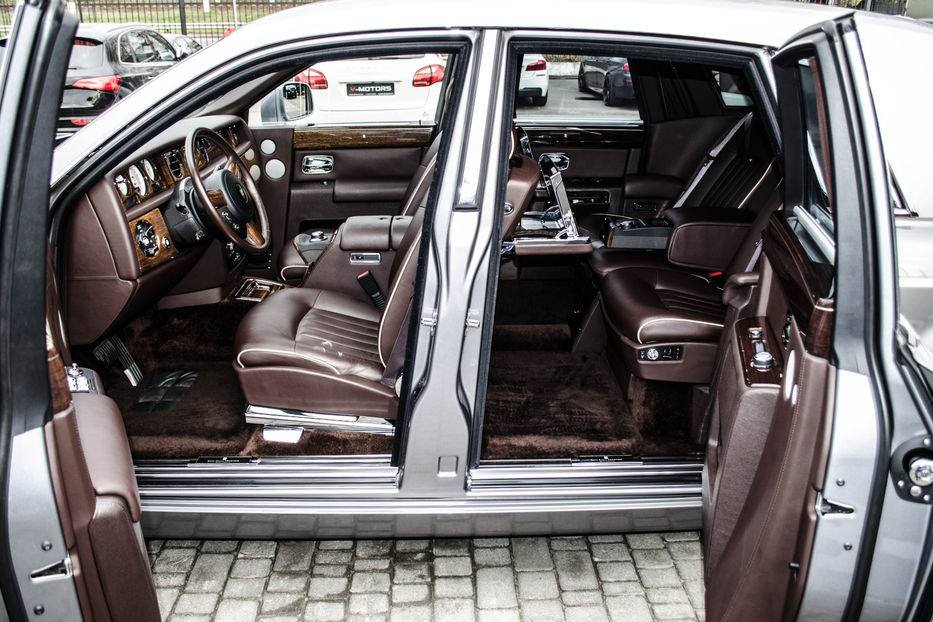 Продам Rolls-Royce Phantom VII 2012 года в Киеве