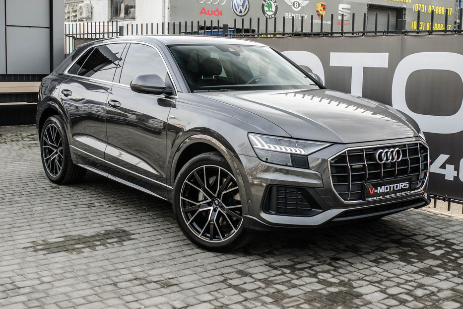 Продам Audi Q8 50TDI S-Line 2019 года в Киеве