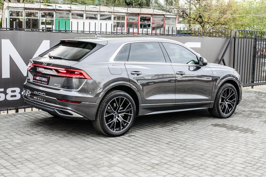 Продам Audi Q8 50TDI S-Line 2019 года в Киеве