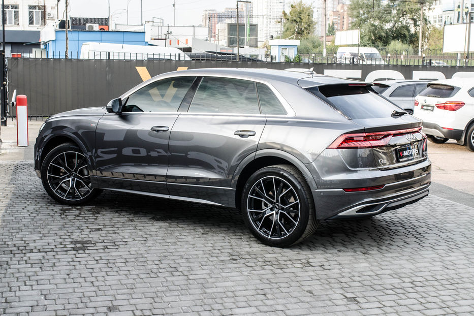 Продам Audi Q8 50TDI S-Line 2019 года в Киеве