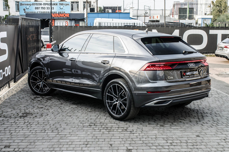 Продам Audi Q8 50TDI S-Line 2019 года в Киеве