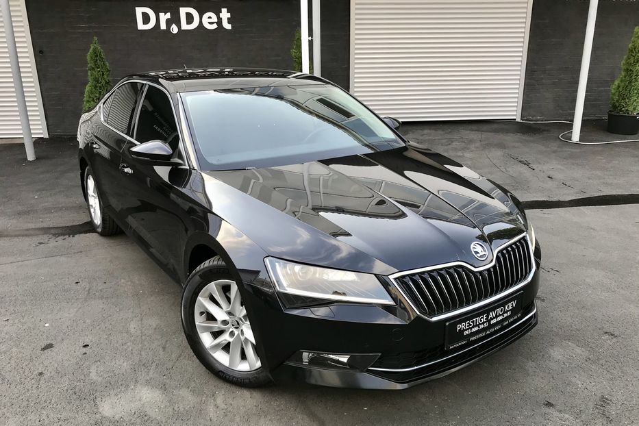 Продам Skoda Superb 1.8 TSI 2017 года в Киеве