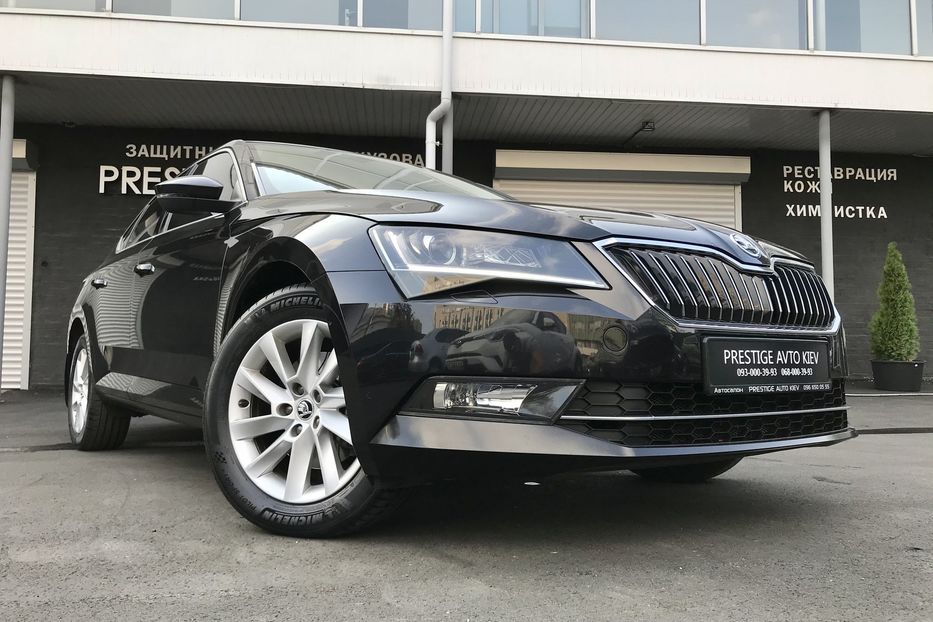 Продам Skoda Superb 1.8 TSI 2017 года в Киеве