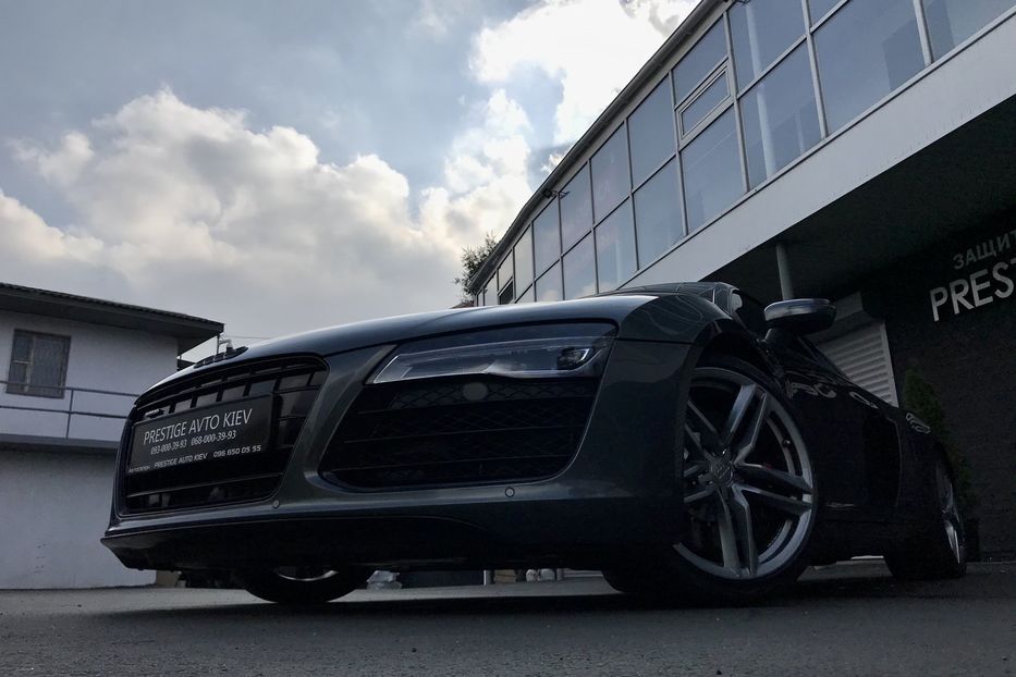 Продам Audi R8 V10 2013 года в Киеве