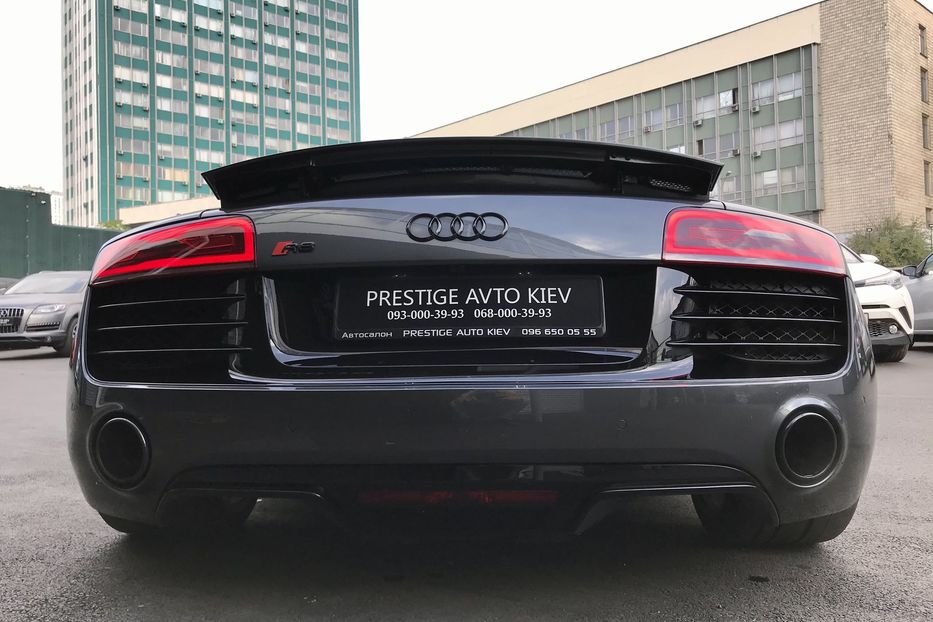 Продам Audi R8 V10 2013 года в Киеве