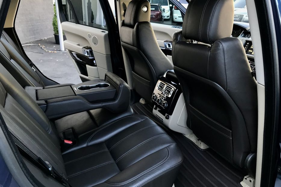 Продам Land Rover Range Rover VOGUE 2013 года в Киеве