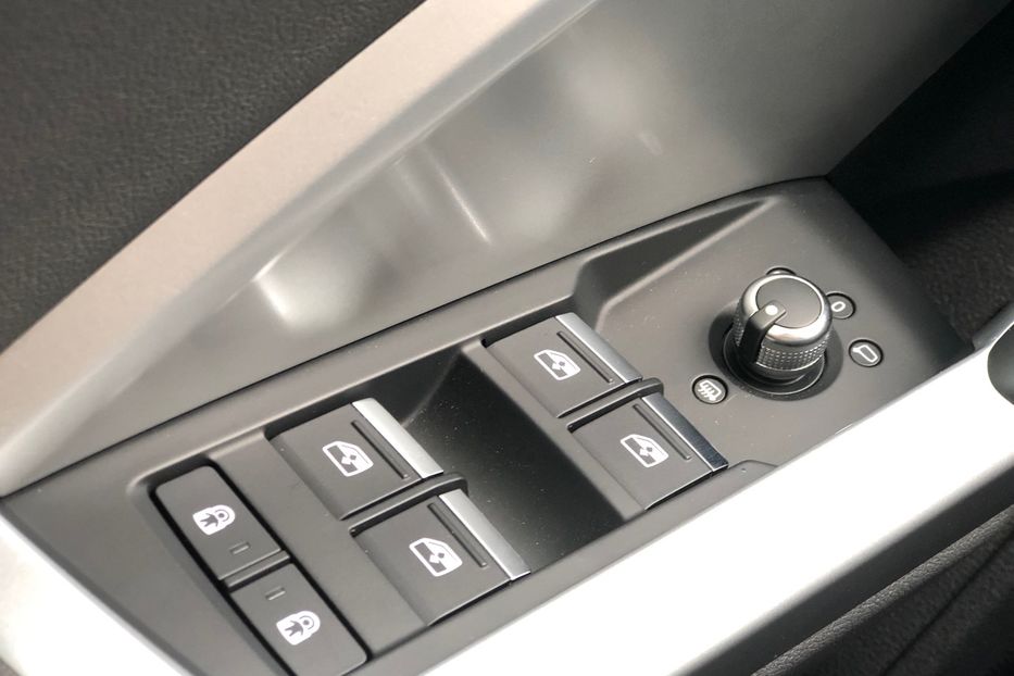 Продам Audi Q3 quattro 2019 года в Киеве