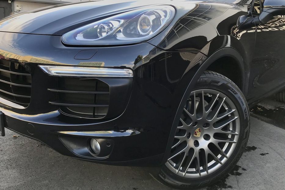Продам Porsche Cayenne PLATINUM EDITION 2016 года в Киеве