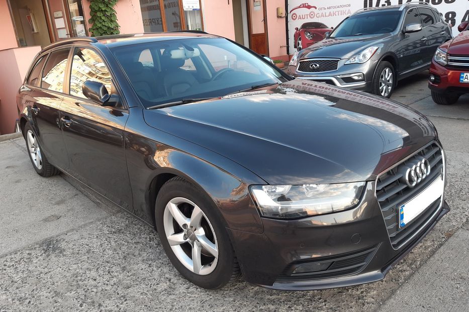 Продам Audi A4 2014 года в Одессе