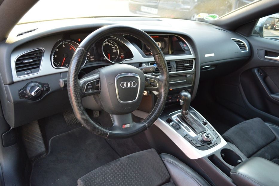 Продам Audi A5 Quattro 2011 года в Одессе