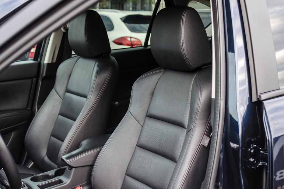 Продам Mazda CX-5 2.2d Skyactiv 2015 года в Киеве