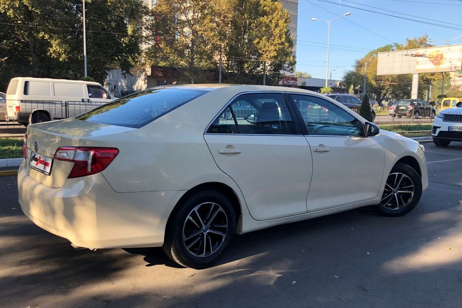 Продам Toyota Camry 2015 года в Одессе