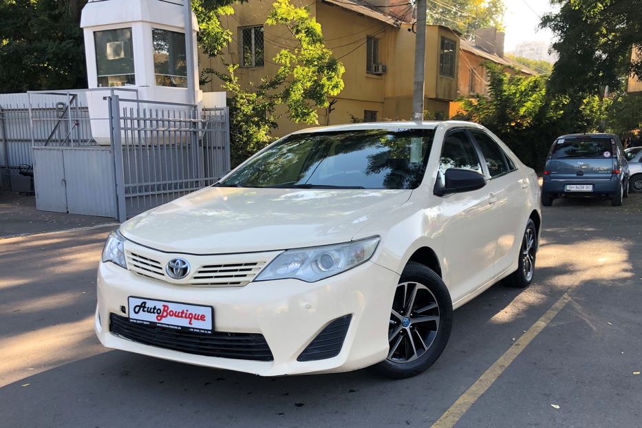 Продам Toyota Camry 2015 года в Одессе