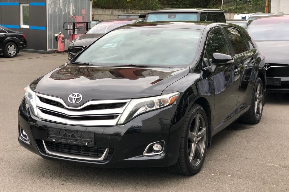 Продам Toyota Venza 3.5 AWD 2013 года в Киеве