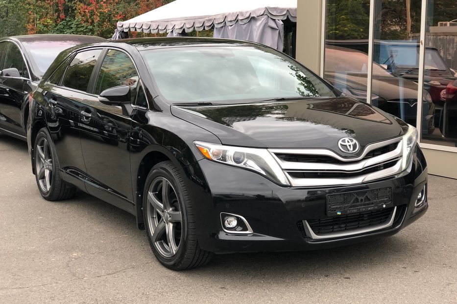 Продам Toyota Venza 3.5 AWD 2013 года в Киеве