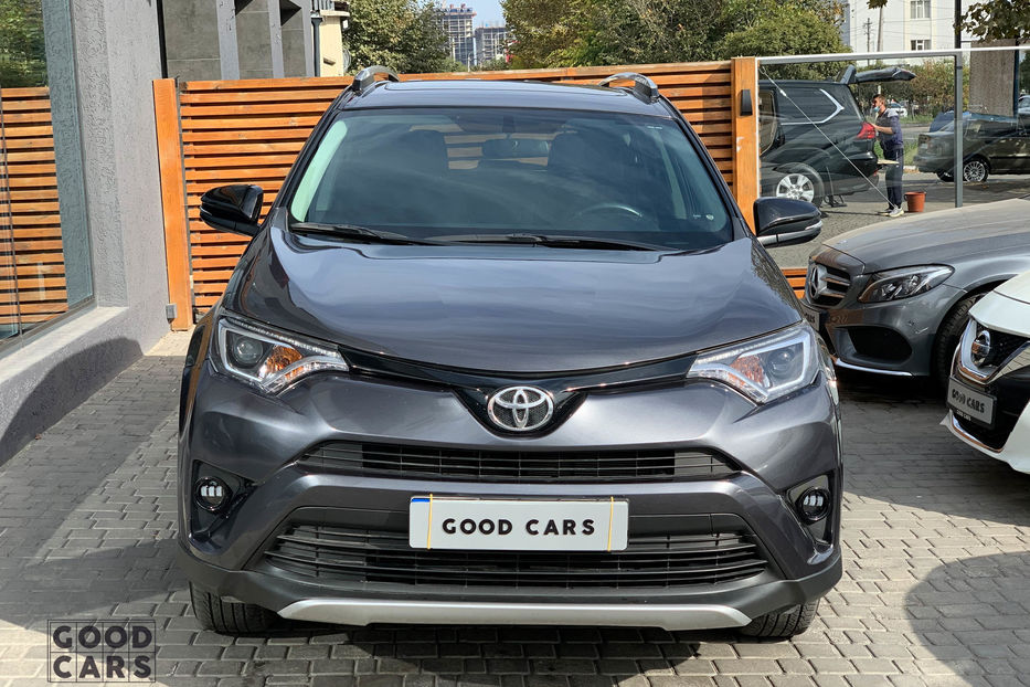 Продам Toyota Rav 4 XLE 2016 года в Одессе