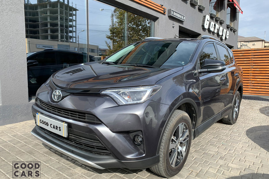 Продам Toyota Rav 4 XLE 2016 года в Одессе