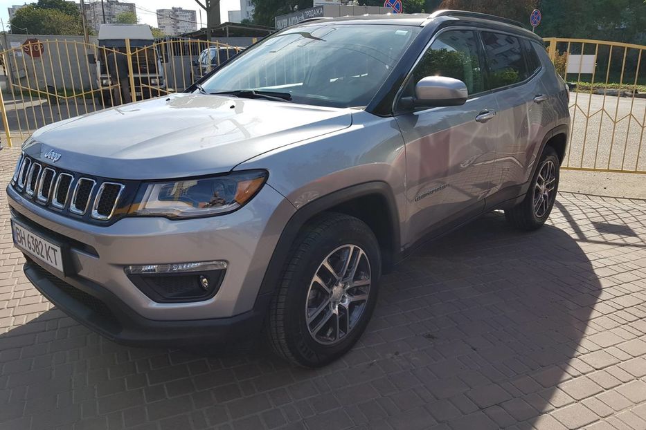 Продам Jeep Compass Latitude 2018 года в Одессе