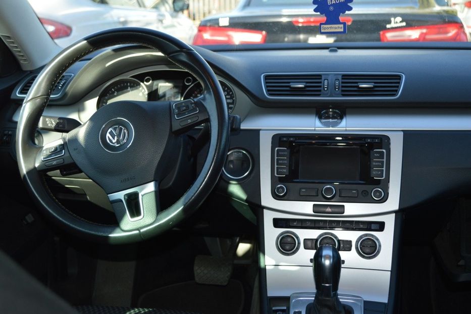 Продам Volkswagen Passat B7 TDI Bluemotion 2014 года в Одессе