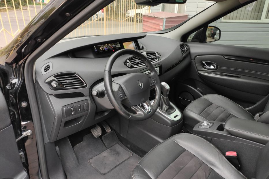 Продам Renault Grand Scenic BOSE 2013 года в Одессе