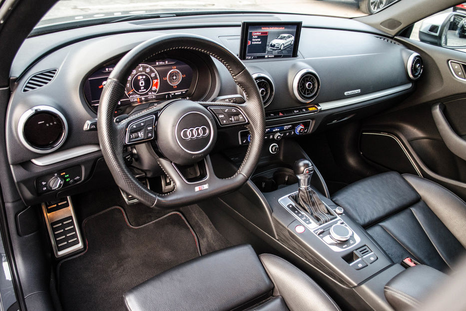 Продам Audi S3 QUATTRO  2017 года в Киеве
