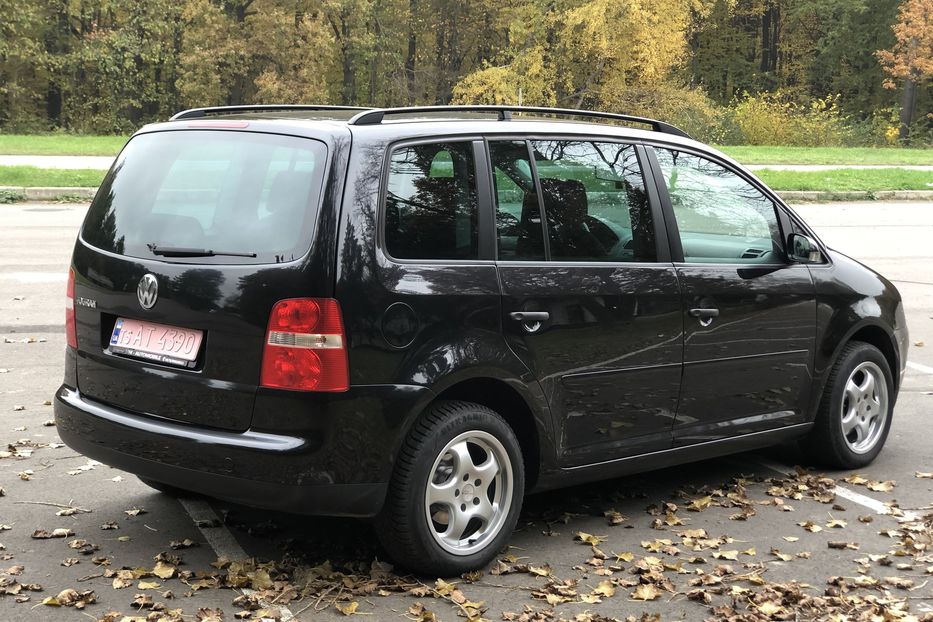 Продам Volkswagen Touran 1.6 MPI 7 мест 2006 года в Житомире