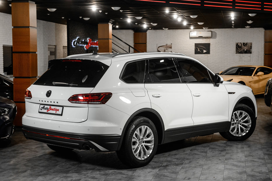 Продам Volkswagen Touareg 2019 года в Одессе