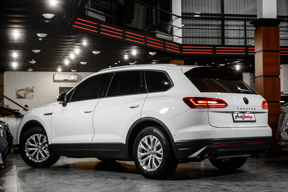 Продам Volkswagen Touareg 2019 года в Одессе