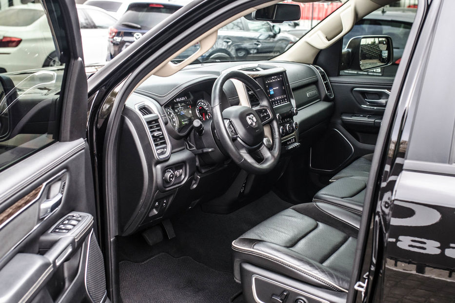 Продам Dodge RAM LARAMIE 5,7L 2019 года в Киеве