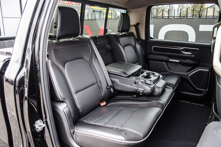 Продам Dodge RAM LARAMIE 5,7L 2019 года в Киеве